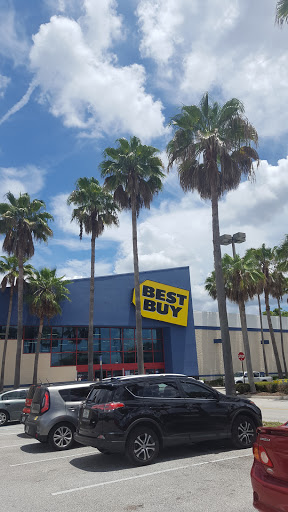 Electronics Store «Best Buy», reviews and photos, 4601 E Colonial Dr, Orlando, FL 32803, USA