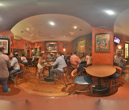 Hank's Querétaro photo