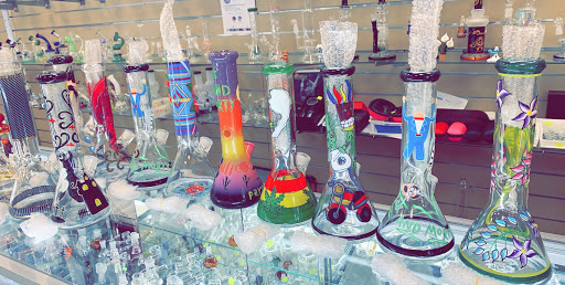 Tobacco Shop «AK SMOKE SHOP», reviews and photos, 5135 W Shaw Ave, Fresno, CA 93722, USA