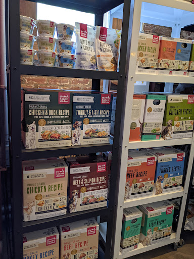 Pet Supply Store «Inman Park Pet Works», reviews and photos, 914 Austin Ave NE, Atlanta, GA 30307, USA