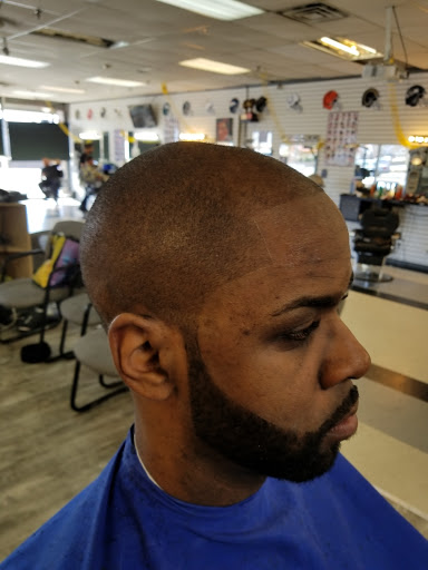 Barber Shop «Top Notch Barber Shop», reviews and photos, 5811 S Crescent Blvd, Pennsauken Township, NJ 08110, USA