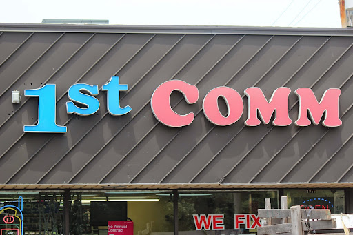 Cell Phone Store «1st Communications», reviews and photos, 1956 W Peterson Ave, Chicago, IL 60660, USA