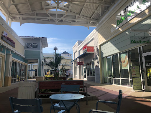 Clothing Store «Nike Factory Store», reviews and photos, 2350 Grand Cypress Dr #350, Wesley Chapel, FL 33544, USA