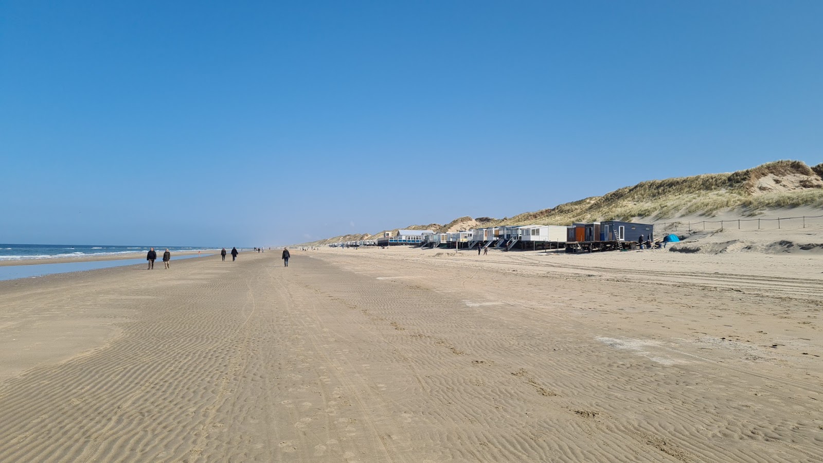 Bakkum beach的照片 带有明亮的沙子表面
