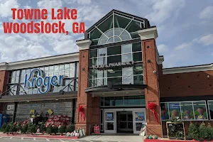 Towne Lake Square Shopping Center image
