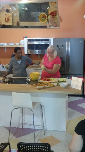 Health Food Store «Rainbow Blossom Wellness Center», reviews and photos, 3608 Springhurst Blvd, Louisville, KY 40241, USA