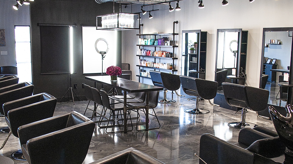 The W Salon 12110