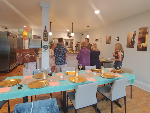 Winery «Ginkgo Forest Winery - Tacoma», reviews and photos, 2221 N 30th St, Tacoma, WA 98403, USA