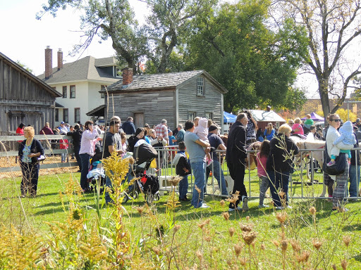 Fischer Farm, 16W680 Grand Ave, Bensenville, IL 60106