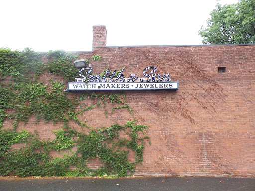 Smith & Son Jewelers, 735 Sumner Ave, Springfield, MA 01108, USA, 