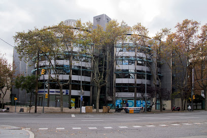 Información y opiniones sobre Consultas Campus Mi Tres Torres de Barcelona