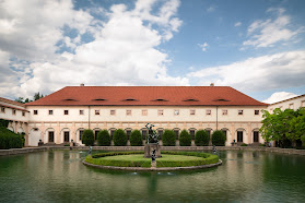 Národní galerie Praha – Valdštejnská jízdárna