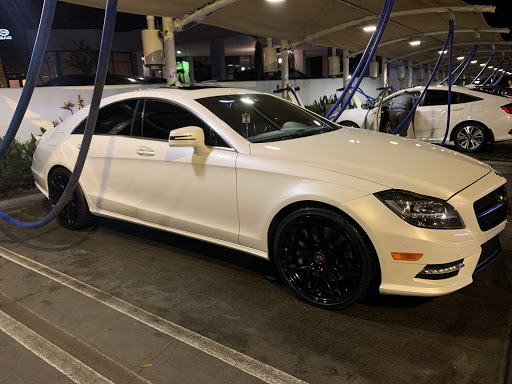 Car Wash «Fast5Xpress Car Wash Costa Mesa», reviews and photos, 481 E 17th St, Costa Mesa, CA 92627, USA