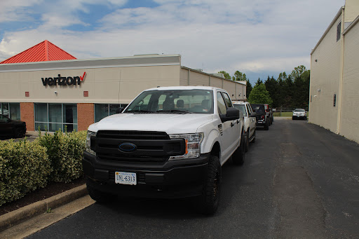 Auto Parts Store «Four Wheel Drive Specialty Co», reviews and photos, 7710 W Broad St, Richmond, VA 23294, USA