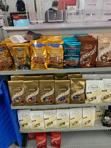 Clothing Store «Burlington Coat Factory», reviews and photos, 275 Main St #4, White Plains, NY 10601, USA