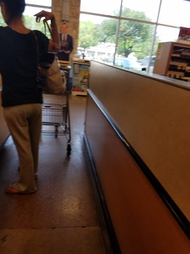 Grocery Store «Kroger Fresh Fare», reviews and photos, 3300 Montrose Blvd, Houston, TX 77006, USA