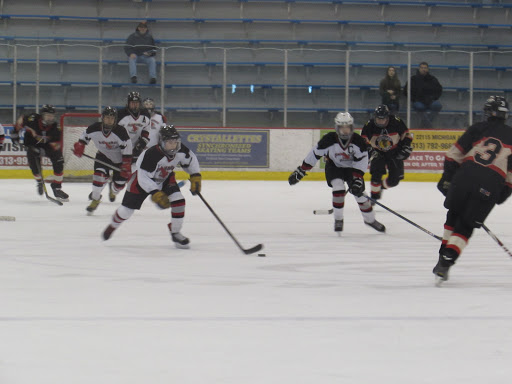 Ice Skating Rink «Dearborn Ice Skating Center», reviews and photos, 14900 Ford Rd, Dearborn, MI 48126, USA