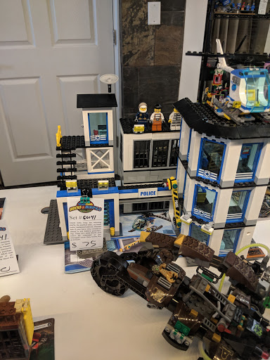 Toy Store «Bricks & Minifigs Portland», reviews and photos, 3040 NE Sandy Blvd, Portland, OR 97232, USA