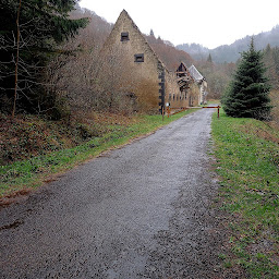 Photo n°12 de Monastère Orthodoxe Exaltation Ste Croix à Rochefort-Montagne ()
