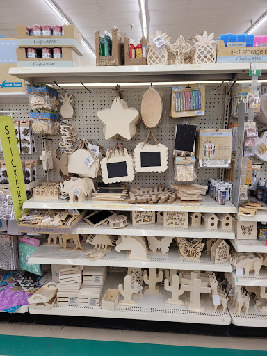 Dollar Store «Dollar Tree», reviews and photos, 117 Ballston Ave, Saratoga Springs, NY 12866, USA