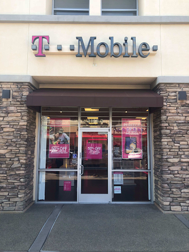 Cell Phone Store «T-Mobile», reviews and photos, 3195 Zinfandel Dr #2, Rancho Cordova, CA 95670, USA