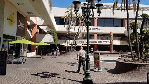 Shopping Mall «Los Angeles Mall», reviews and photos, 201 N Los Angeles St, Los Angeles, CA 90012, USA