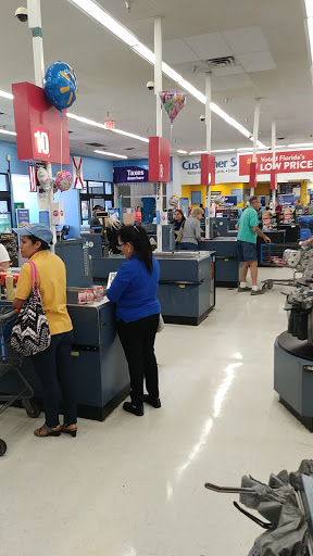 Discount Store «Walmart», reviews and photos, 3451 Tamiami Trail E, Naples, FL 34112, USA