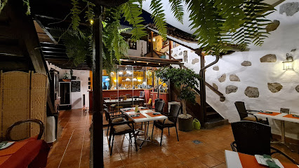 Restaurant Casa TAGORO - C. Tagoro, 28, 38600 Granadilla, Santa Cruz de Tenerife, Spain