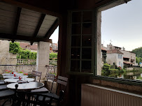 Atmosphère du Restaurant français Restaurant Côté Rivière à Brantôme en Périgord - n°13