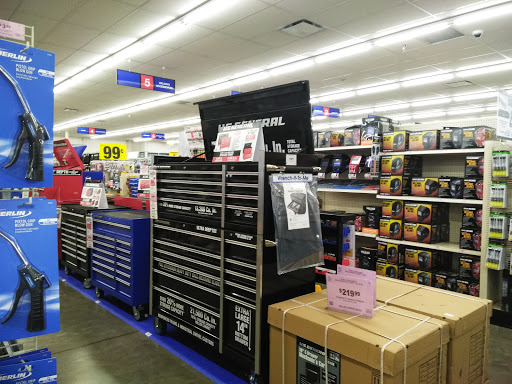 Hardware Store «Harbor Freight Tools», reviews and photos, 6205 Corson Ave S, Seattle, WA 98108, USA