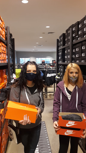 Clothing Store «Nike Factory Store», reviews and photos, 917 Lighthouse Pl, Michigan City, IN 46360, USA