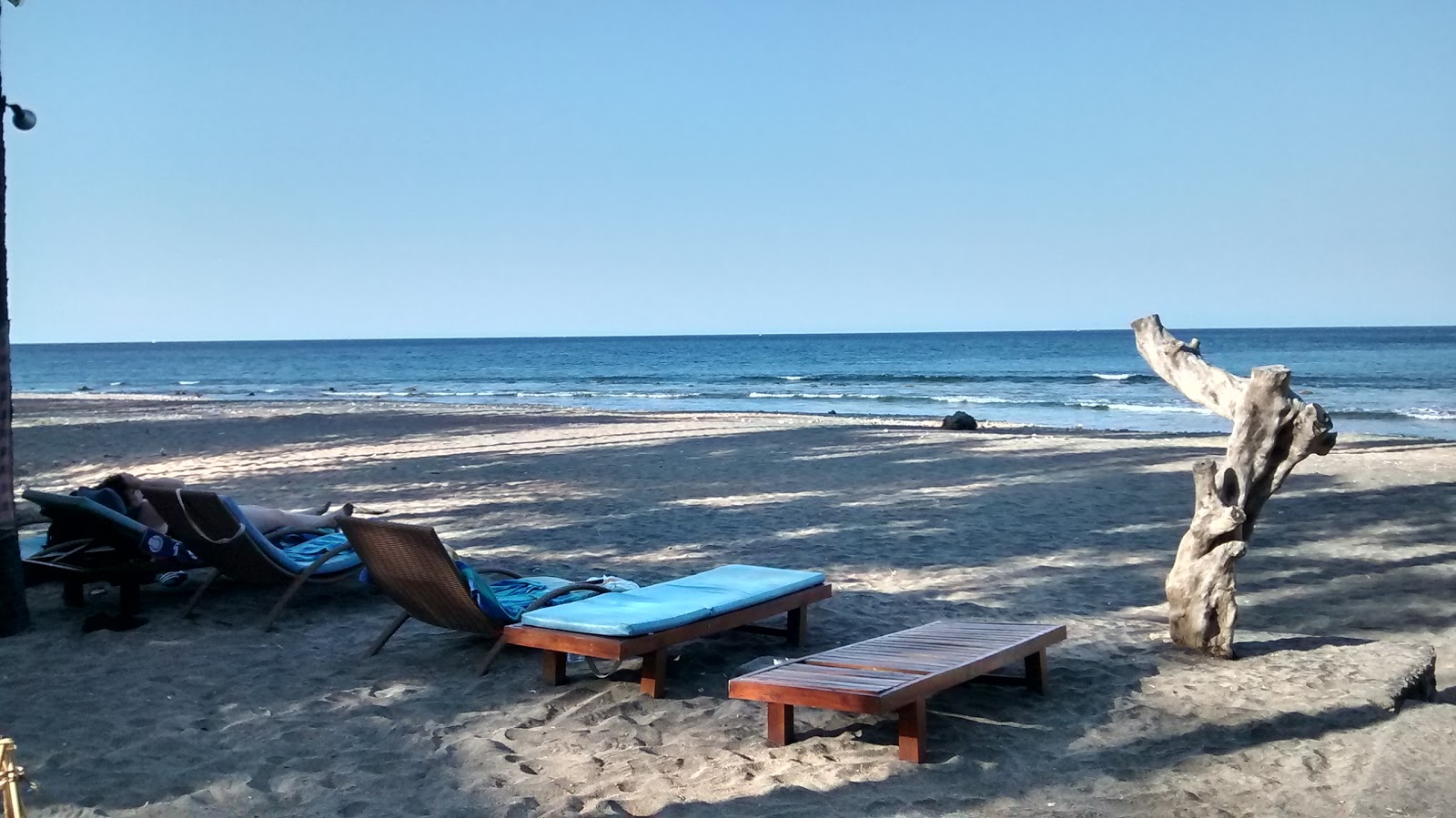 Fotografie cu Lipah Beach - locul popular printre cunoscătorii de relaxare