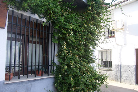 C.R. Abuela Maxi, 3 apartamentos para 2, 4 y 7 personas Pl. Mayor, 10693 Riolobos, Cáceres, España