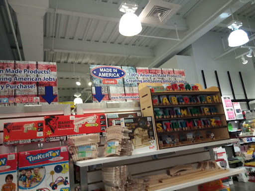 Clothing Store «Made in America Store», reviews and photos, 1 Walden Galleria Dr, Buffalo, NY 14225, USA