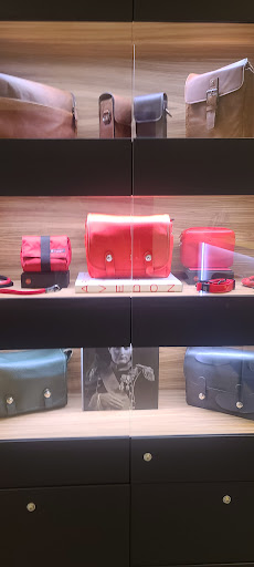 Camera Store «Leica Store Miami», reviews and photos, 372 Miracle Mile, Coral Gables, FL 33134, USA