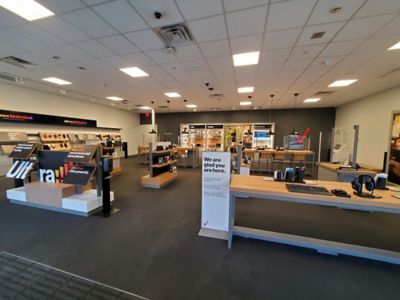 Cell Phone Store «Verizon», reviews and photos, 2777 Papermill Rd, Wyomissing, PA 19610, USA