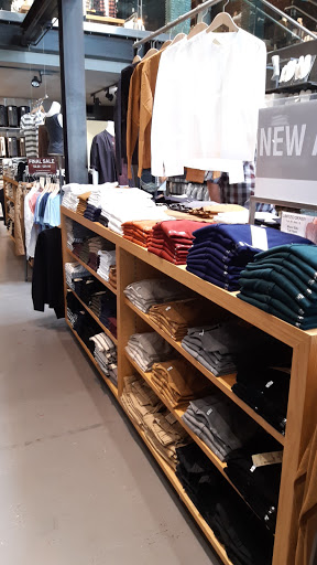 Clothing Store «MUJI Santa Monica», reviews and photos, 2936 Main St, Santa Monica, CA 90405, USA