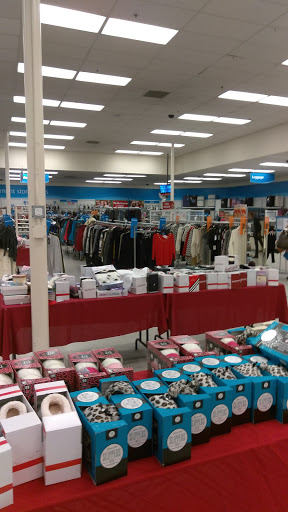 Clothing Store «Ross Dress for Less», reviews and photos, 7201 Warner Ave, Huntington Beach, CA 92647, USA
