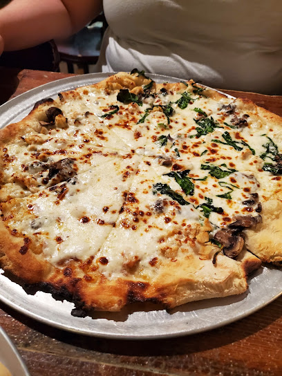 Leopoldo's Pizza