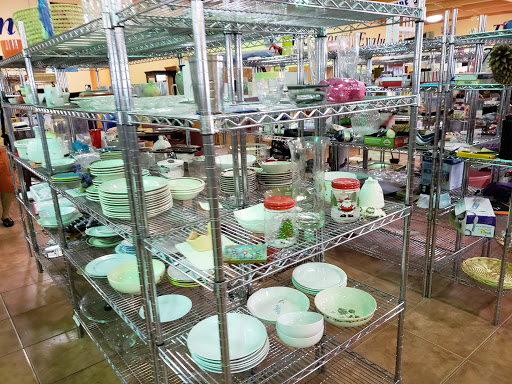 Thrift Store «Goodwill West Palm Beach/South Dixie Store & Donation Center», reviews and photos