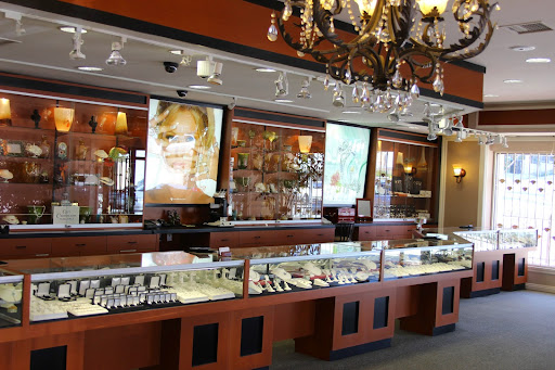 Diamond Dealer «Diamond and Jewelry Gallery Studio City», reviews and photos, 12456 Ventura Blvd, Studio City, CA 91604, USA