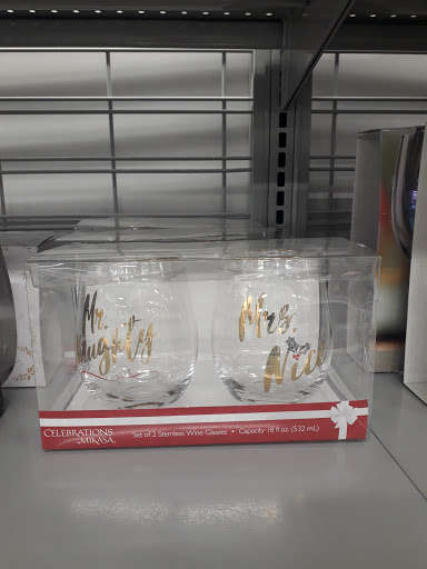 Clothing Store «Burlington Coat Factory», reviews and photos, 321 Speen St, Natick, MA 01760, USA