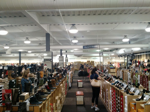 Shoe Store «DSW Designer Shoe Warehouse», reviews and photos, 60 NJ-17, Paramus, NJ 07652, USA