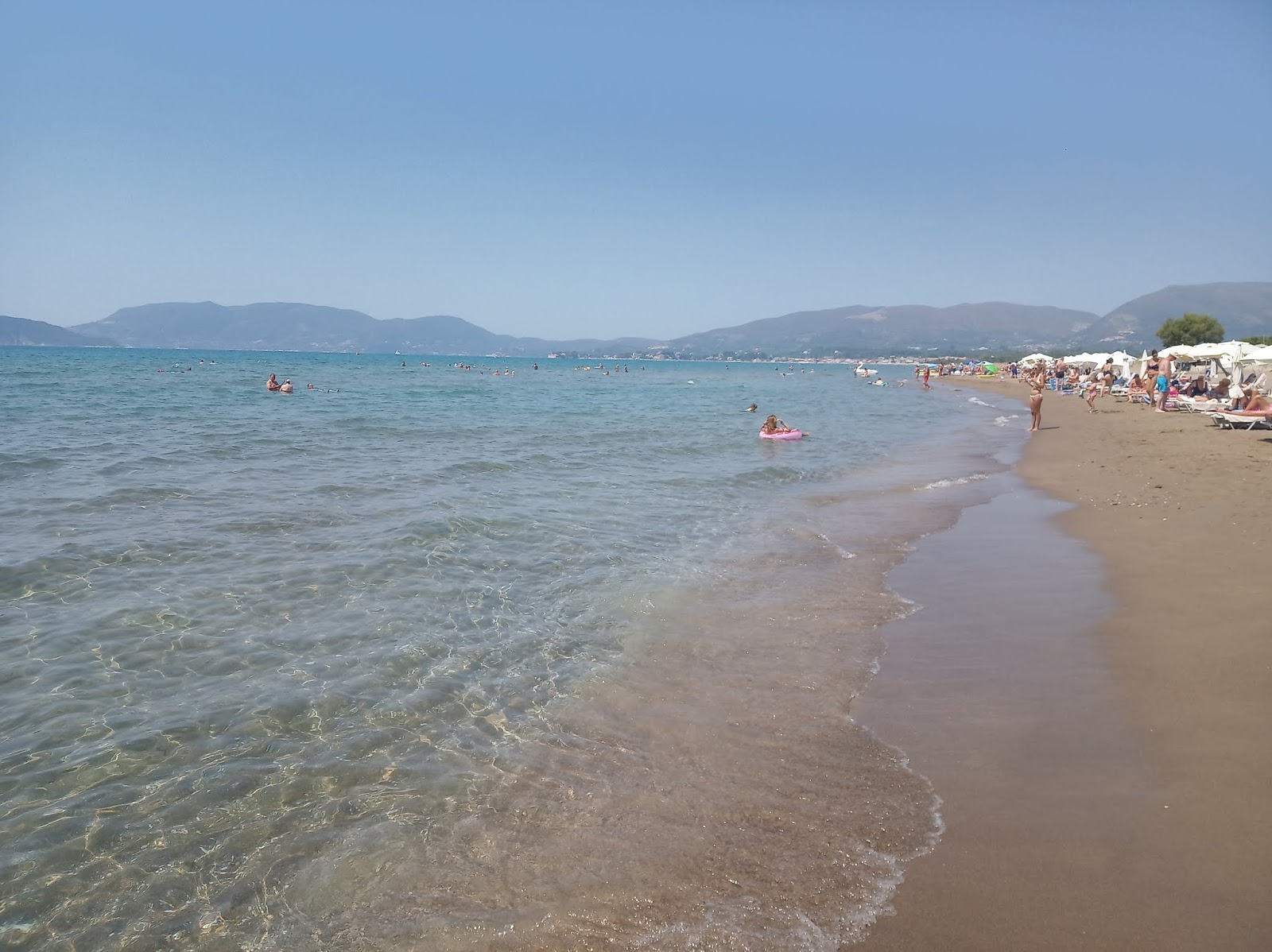 Kalamaki beach'in fotoğrafı çok temiz temizlik seviyesi ile