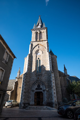 Église Sainte-Geneviève de Sainte-Geneviève-sur-Argence à Argences-en-Aubrac