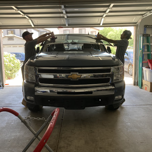 Auto Glass Stars replace windshield