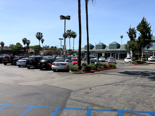 Pet Supply Store «The Naked Dog (Protein For Pets)», reviews and photos, 2621 Lincoln Blvd, Santa Monica, CA 90405, USA