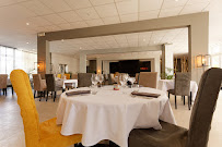 Atmosphère du Restaurant français Restaurant Le Trident à Mauguio - n°13