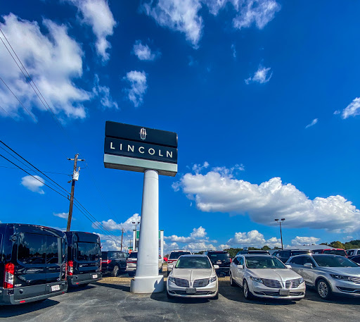 Car Dealer «Jacky Jones Lincoln», reviews and photos, 2407 Browns Bridge Rd, Gainesville, GA 30504, USA