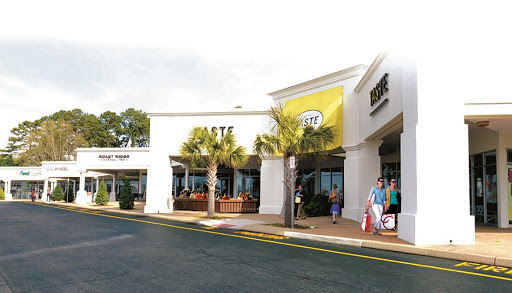 The Shops at Hilltop, 1604 Hilltop West Shopping Center, Virginia Beach, VA 23451, USA, 